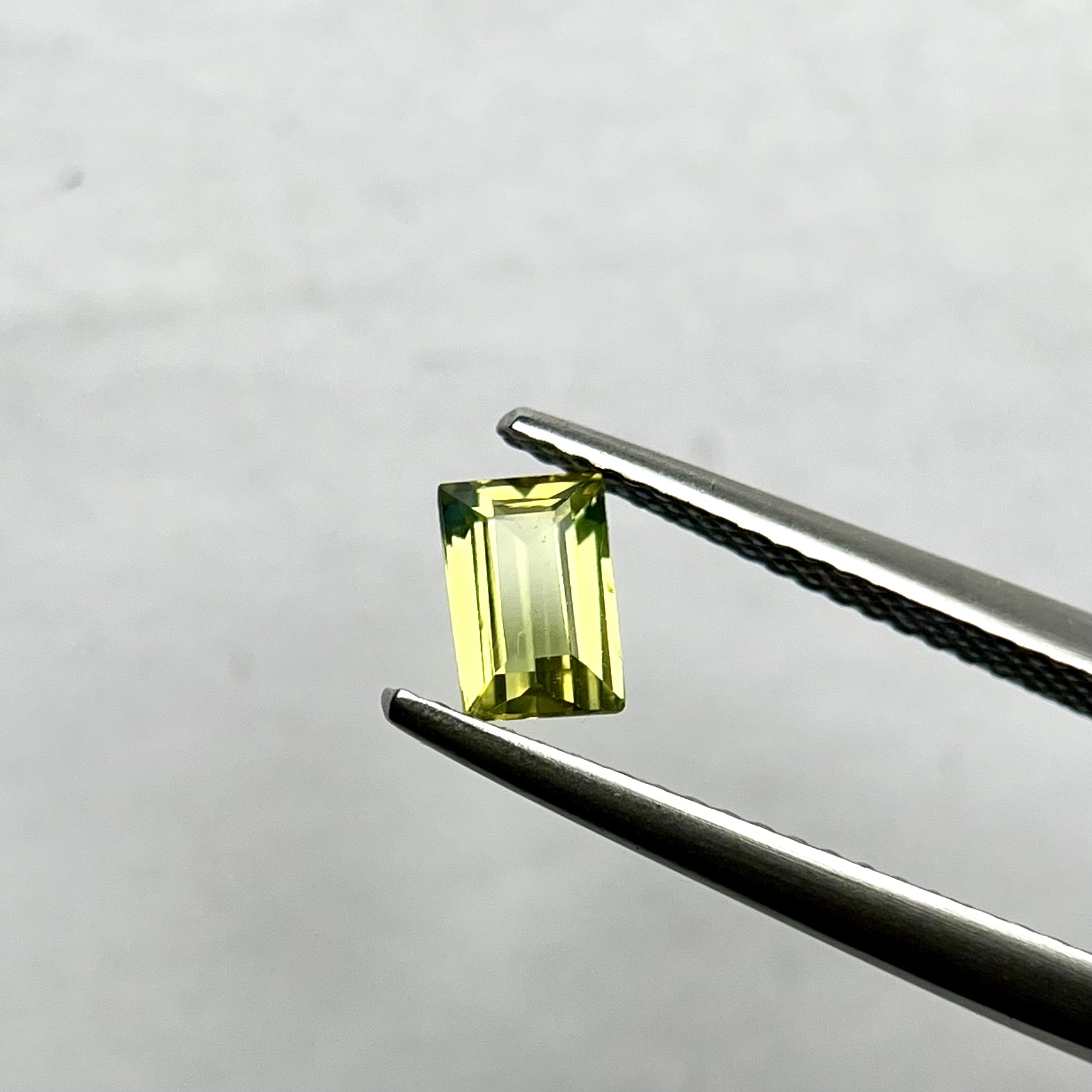 天然蓝宝石精品裸石 晶体干净火彩璀璨可镶嵌定制