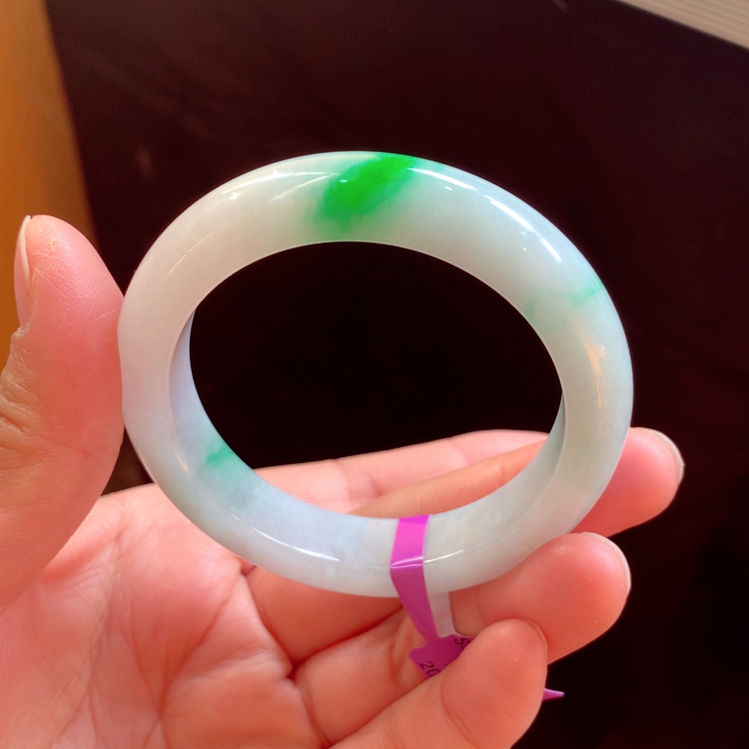 翡翠手镯未镶嵌缅甸翡翠