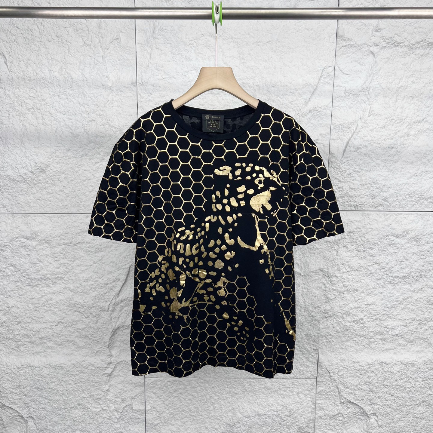 99新 VERSACE/范思哲 XXL码/黑色蜂巢豹子印花短袖T恤/16042064