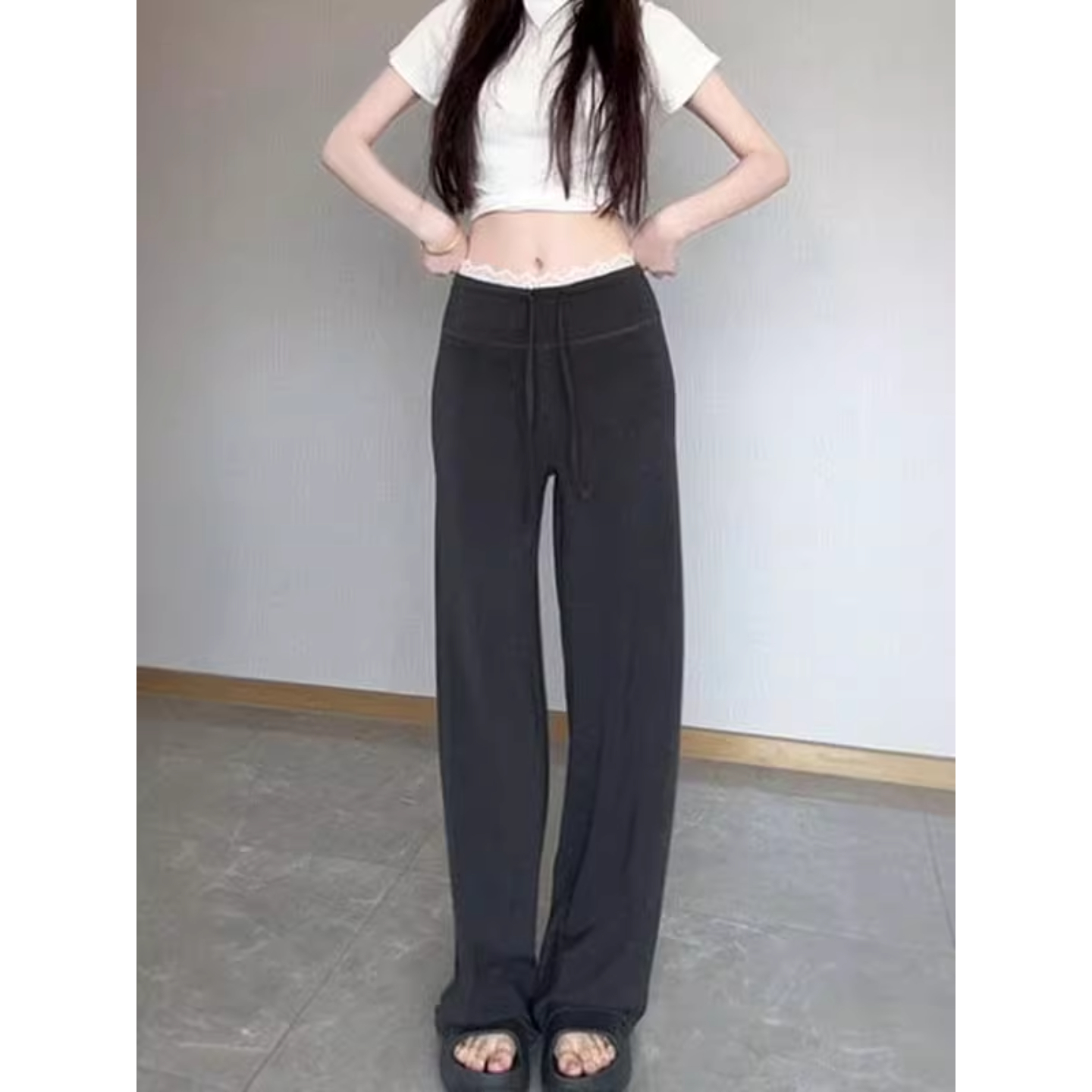 高级感黑色西装阔腿裤女春秋款裤子梨型身材高腰休闲垂感直筒长裤