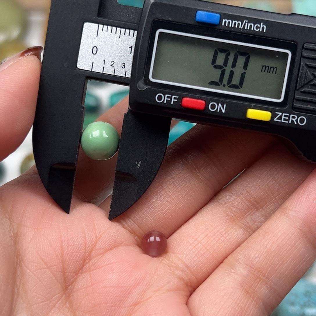 南红玛瑙未镶嵌珠宝奇石