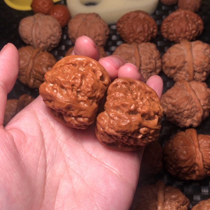 文玩核桃把件开背暴力肌肉40