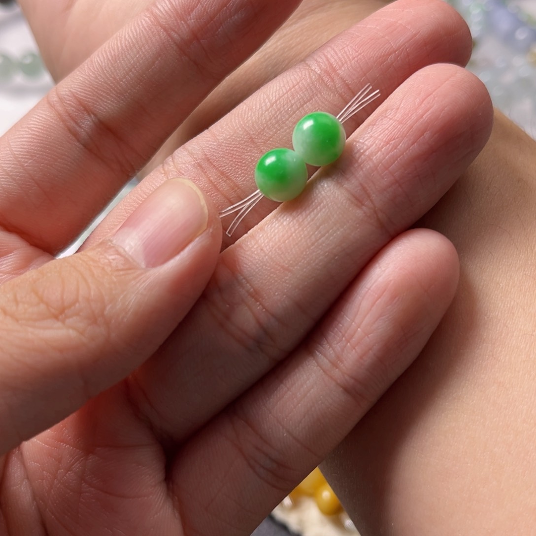 翡翠散珠独**风天然缅甸A货珠子买断一对卡8mm