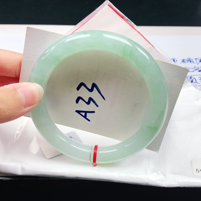【闪购商品】翡翠手镯未镶嵌59圈