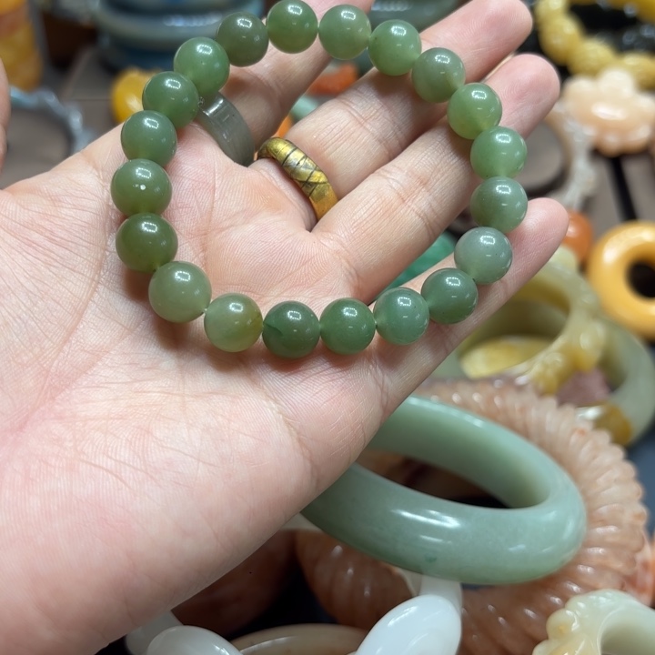 石英岩玉合金颈饰