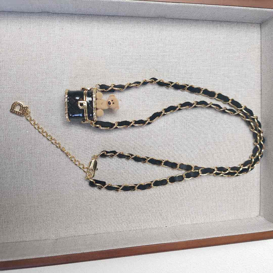 皮链小熊包毛衣链0002