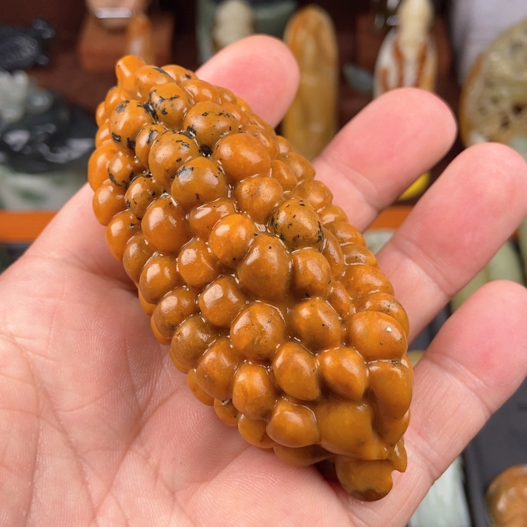 岫玉手把件未镶嵌