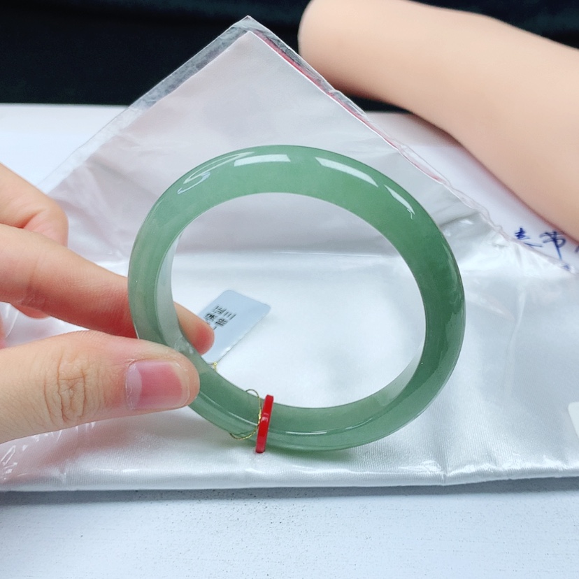 【闪购商品】翡翠手镯未镶嵌天然缅甸a货手镯52+