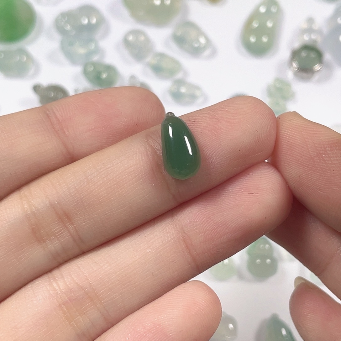 翡翠未镶嵌颈饰天然翡翠Ａ货780