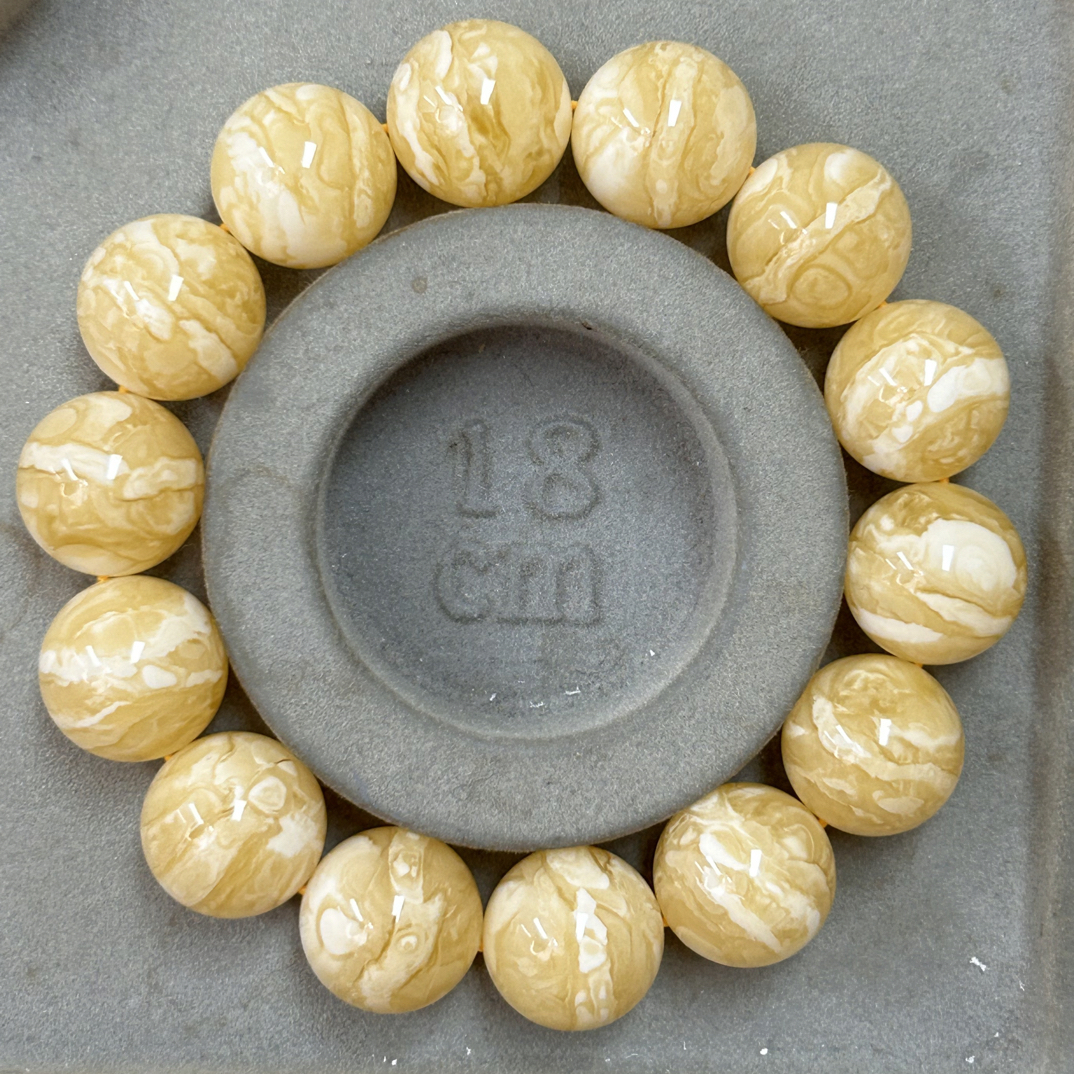 白花蜡圆珠手串16加34.79克同料手串