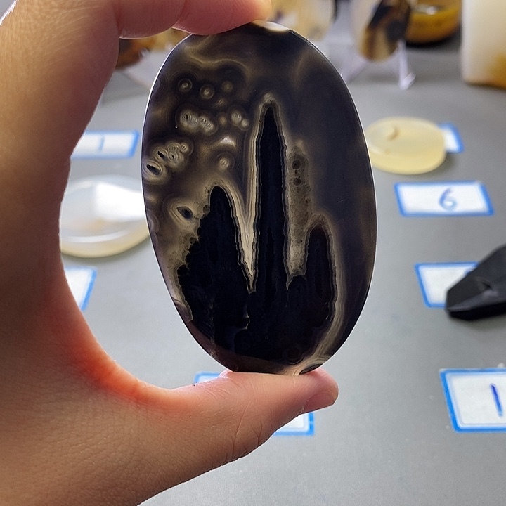 雅***室玛瑙/玉髓未镶嵌珠宝半成品