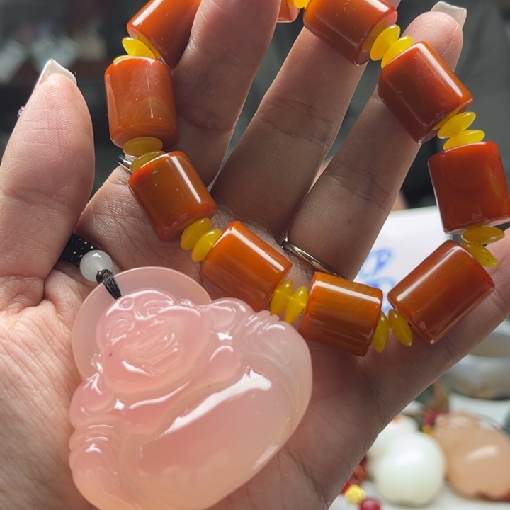 玛瑙/玉髓手镯未镶嵌