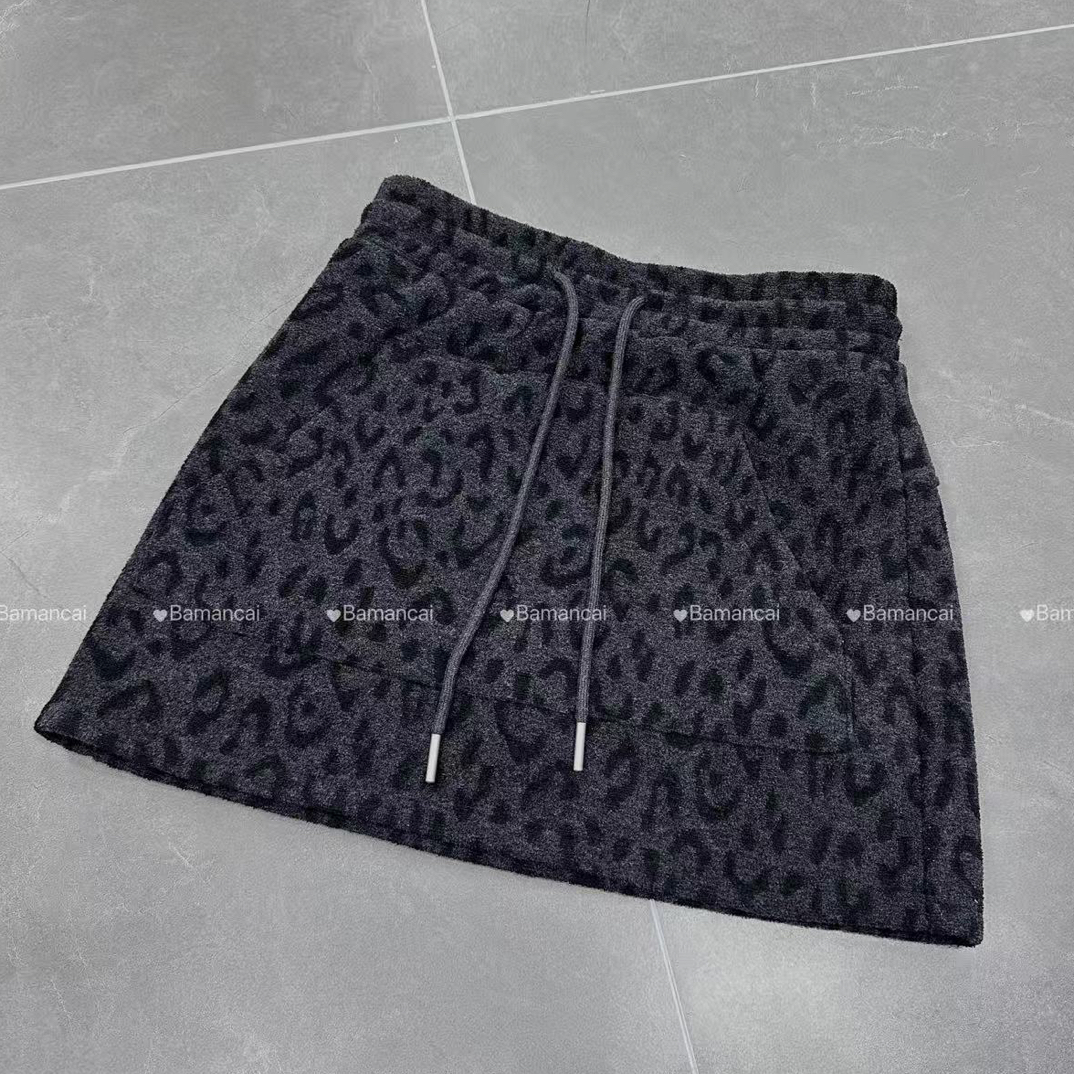 Bamancai-设计感慵懒韩版桑蚕丝羊毛复古深灰色豹纹加绒单件A裙子