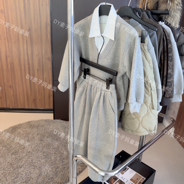 现货MZ.儿童冬季加绒简约高级假两件衬衫领套装T696