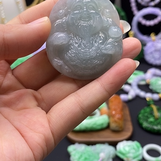 翡翠未镶嵌颈饰翡翠吊坠