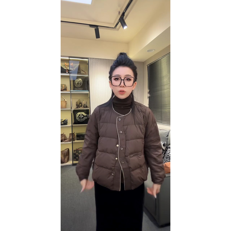 秋冬新款简约羽绒服