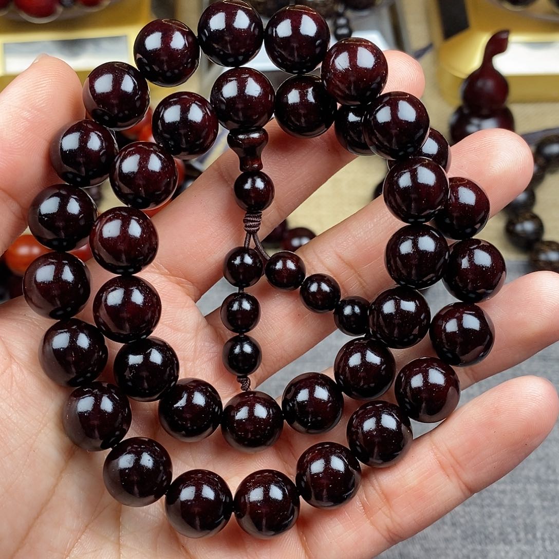 檀香紫檀（小叶紫檀）1.2手持