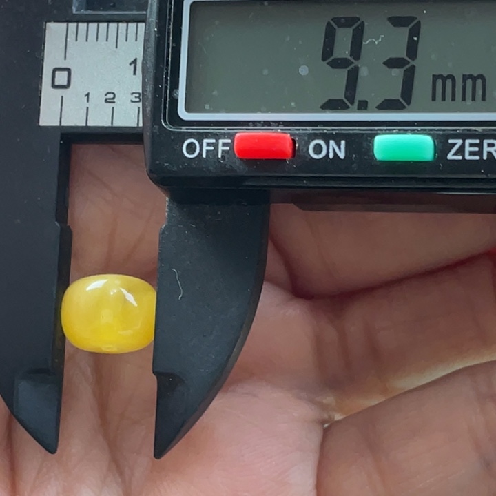 【闪购商品】琥珀裸石未镶嵌95号