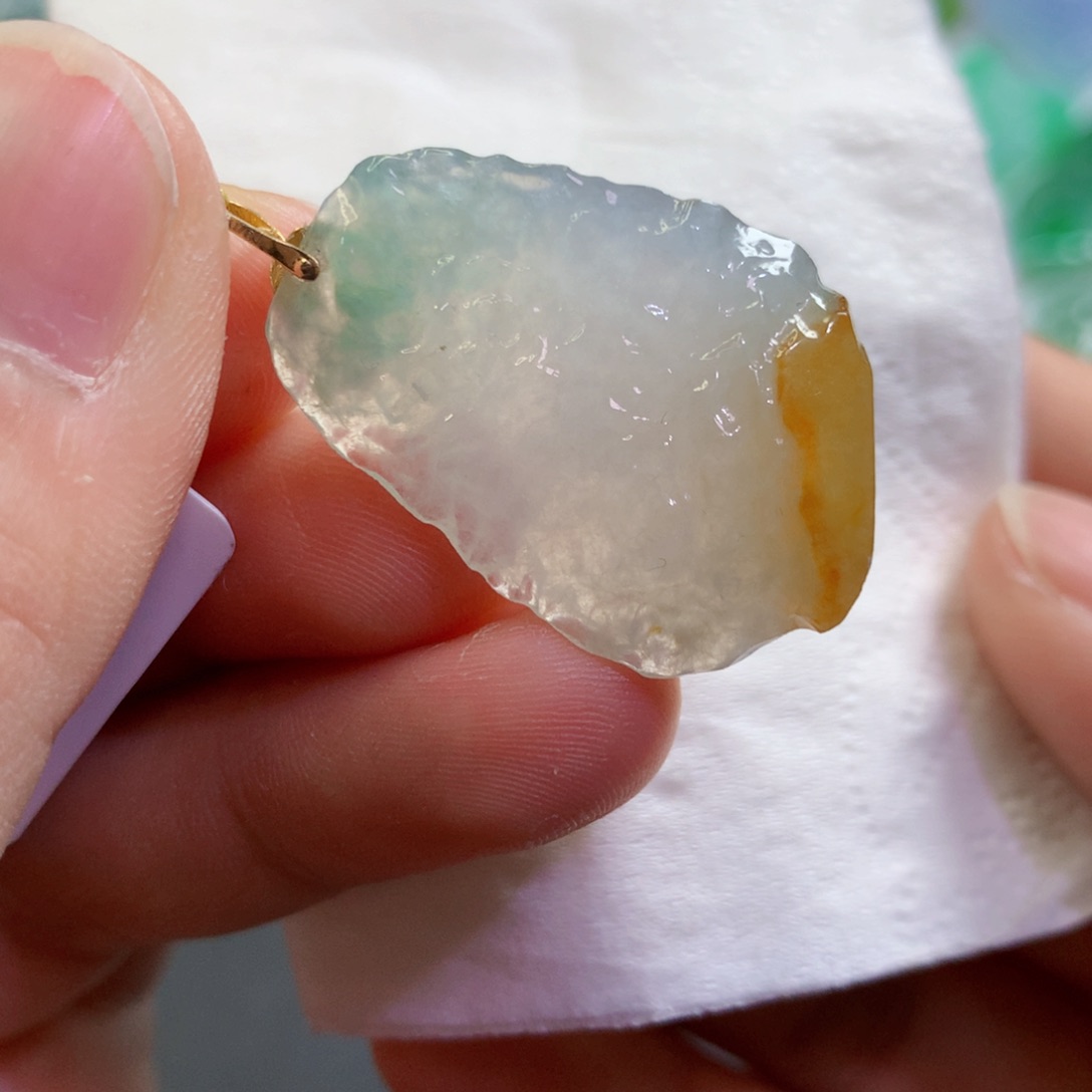 【闪购商品】翡翠吊坠(不含链)未镶嵌