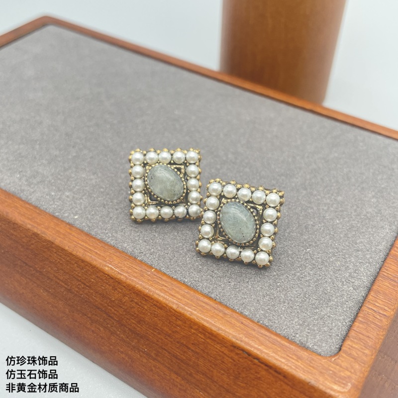 铜合金 树脂 仿珍珠 Anna耳钉 AN224