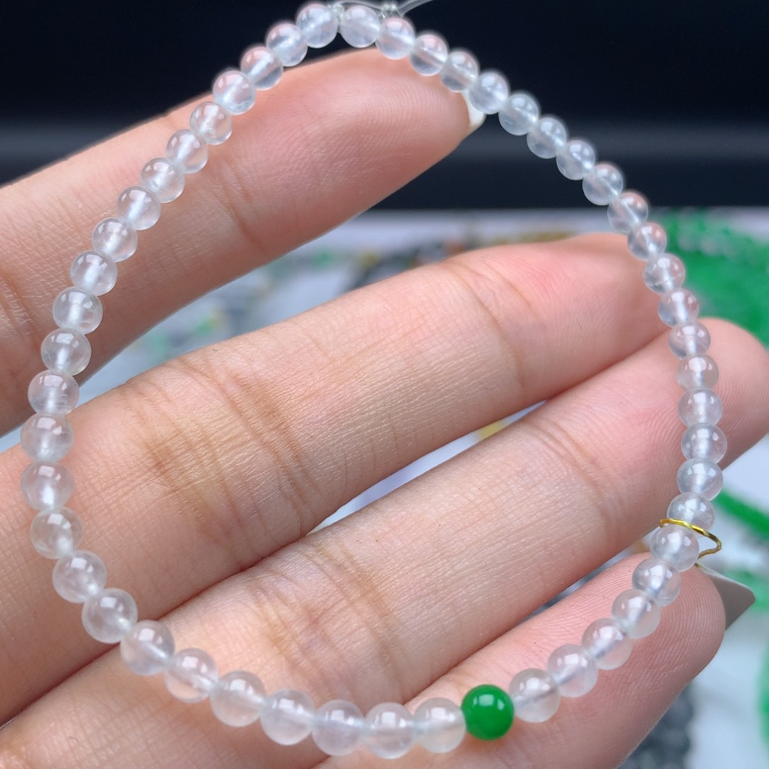 翡翠手链未镶嵌卡