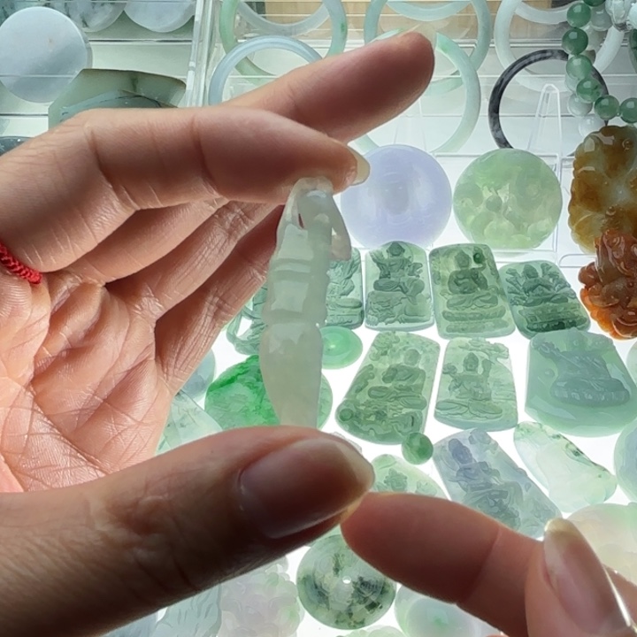 翡翠吊坠(赠链)未镶嵌翡翠文昌笔