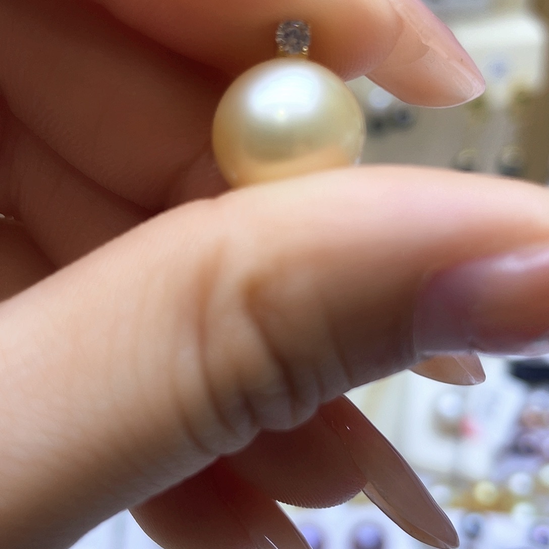 海水珍珠颈饰18K金镶嵌