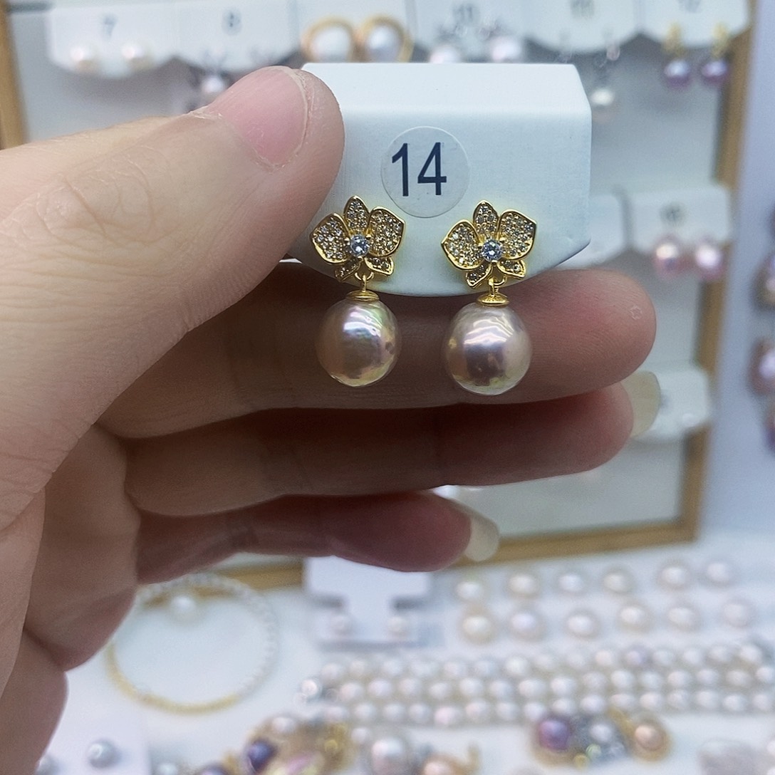 淡水珍珠耳饰未镶嵌