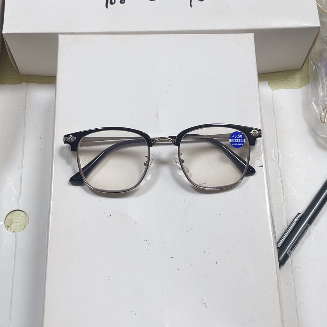 300度眉毛架。     
