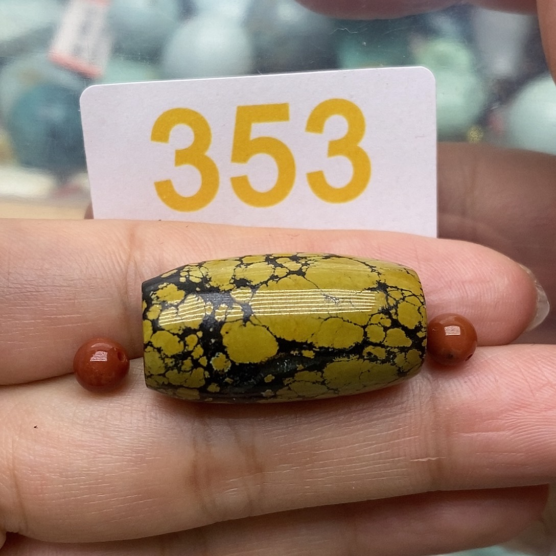 阵***行绿松石未镶嵌珠宝奇石