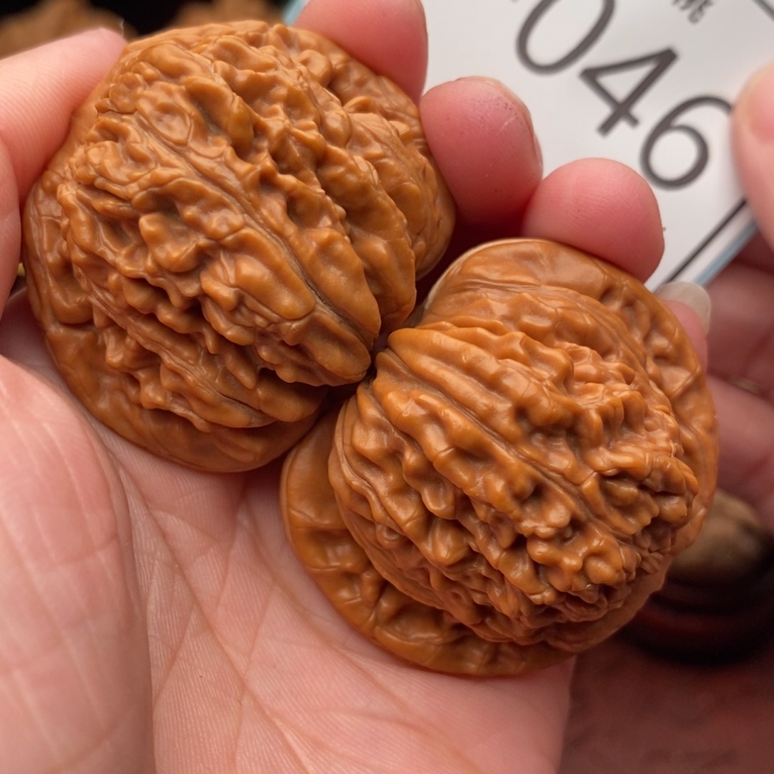 文玩核桃把件汉高楼42