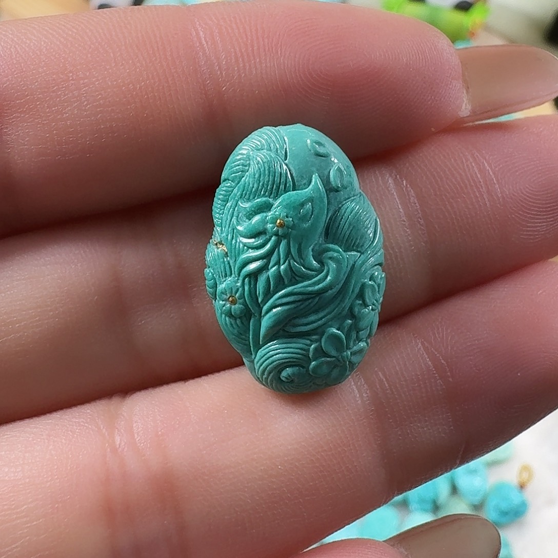 绿松石未镶嵌颈饰