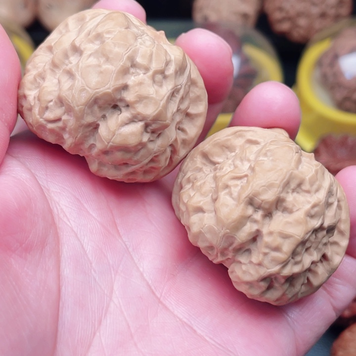 文玩核桃把件蛤蟆头42×45×32