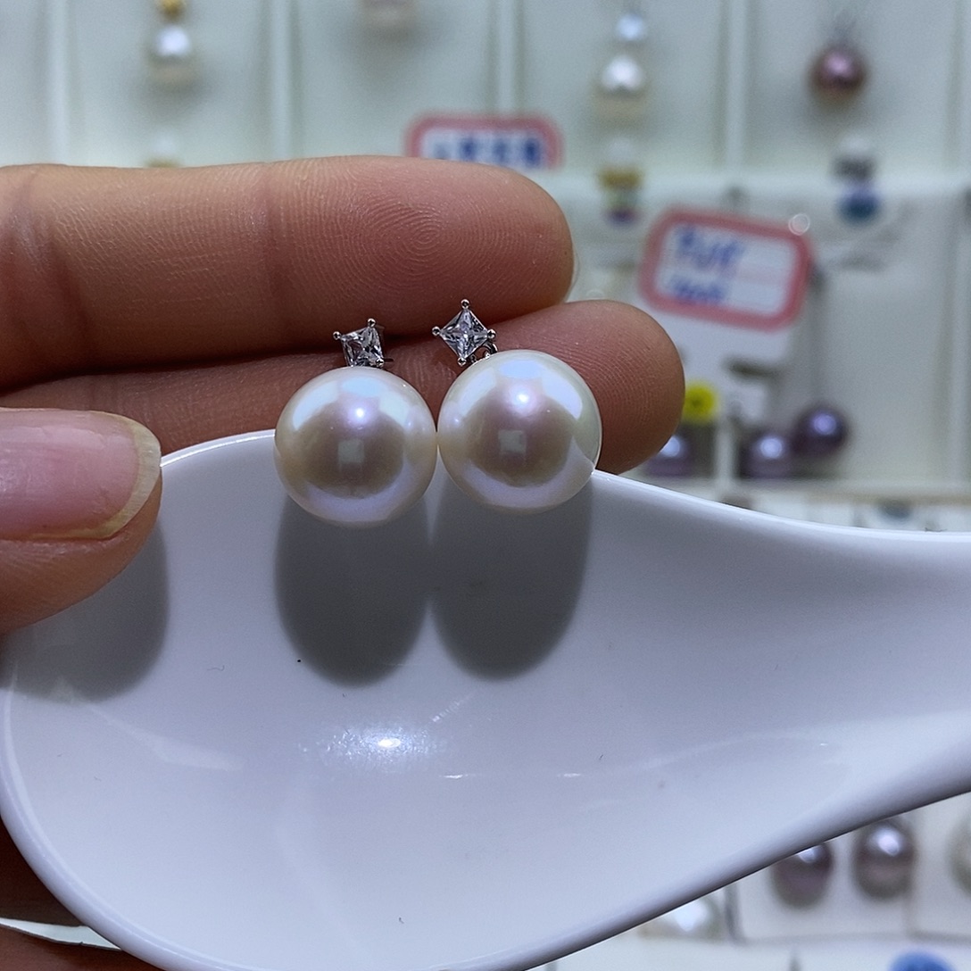 素***简淡水珍珠吊坠(赠链)银S925镶嵌