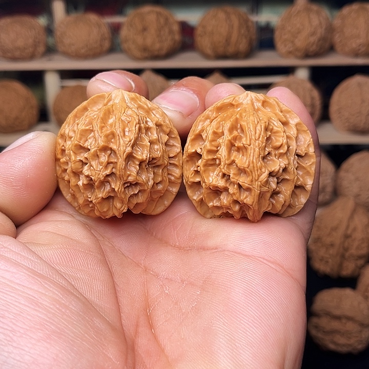 文玩核桃把件文玩核桃把件39尺苹果园