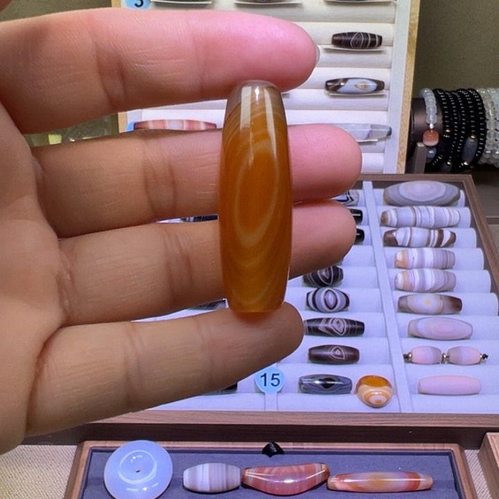 玛瑙/玉髓合金颈饰