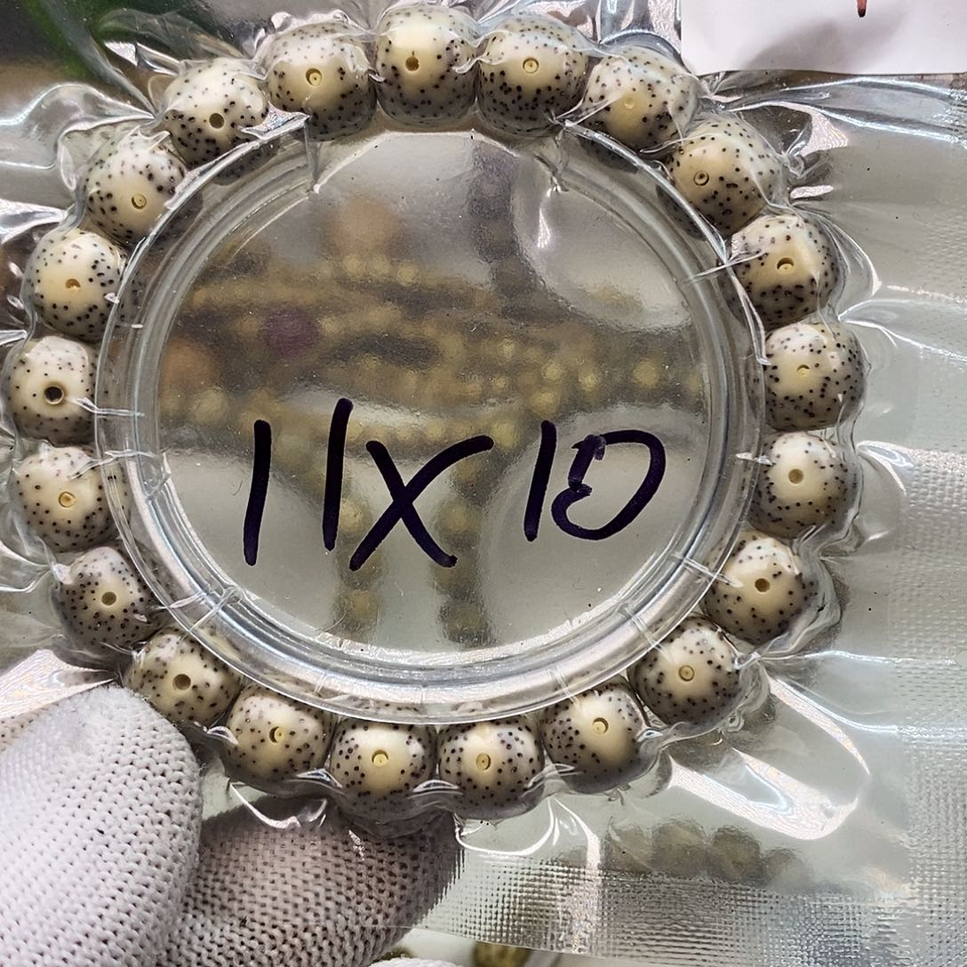 灯牌f4海南原生态11x10石玉料大眼