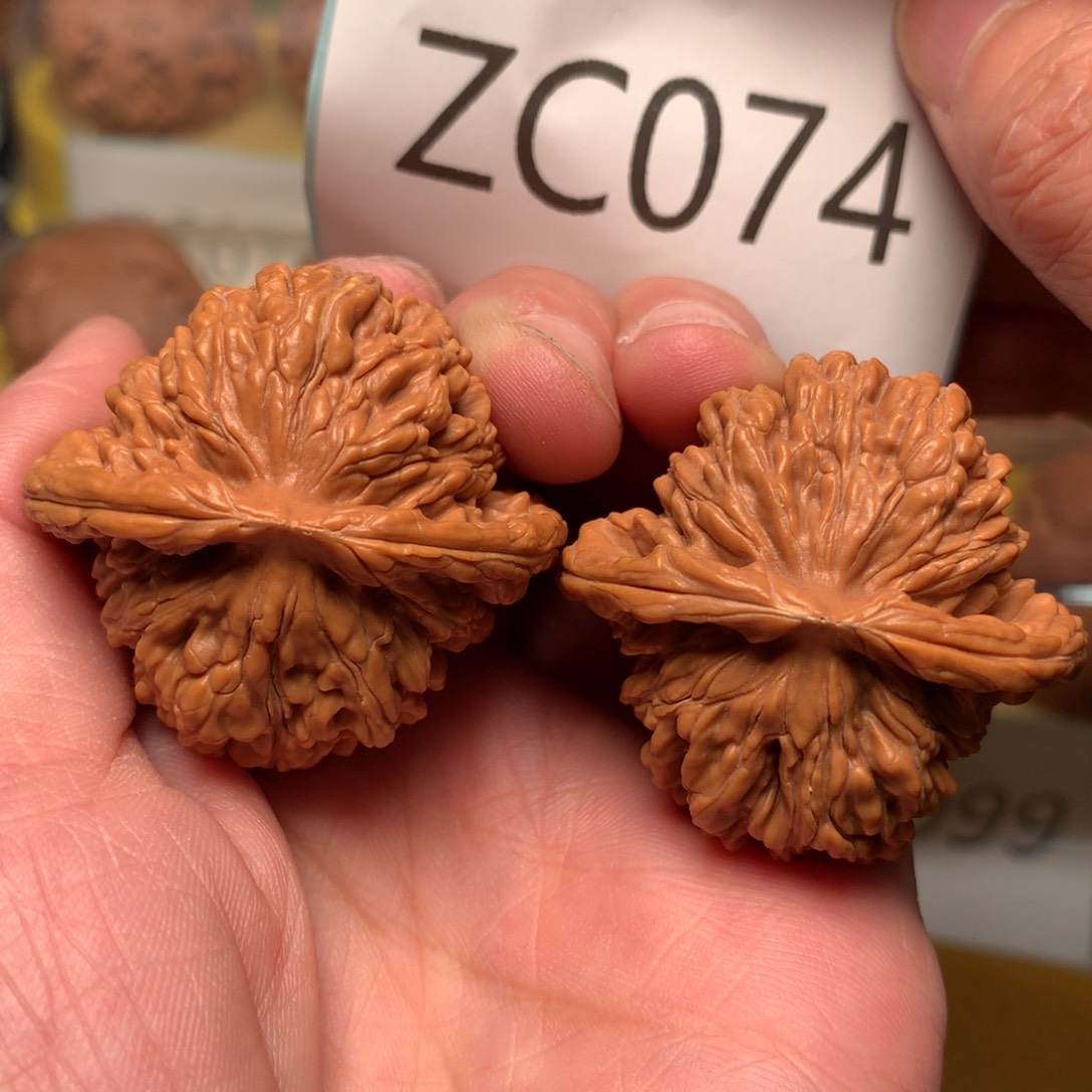 文玩核桃把件汉高楼39