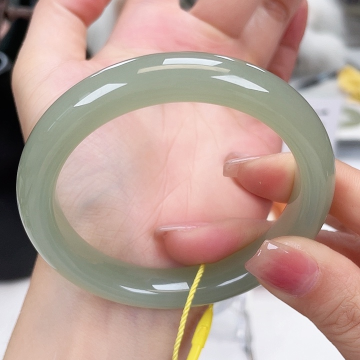 和田玉手镯58未镶嵌