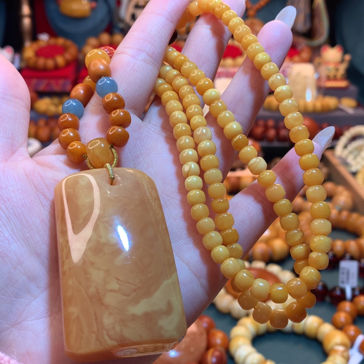 【闪购商品】蜜蜡吊坠(赠链)未镶嵌