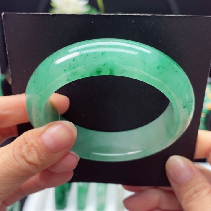 石英质玉手镯未镶嵌59-60