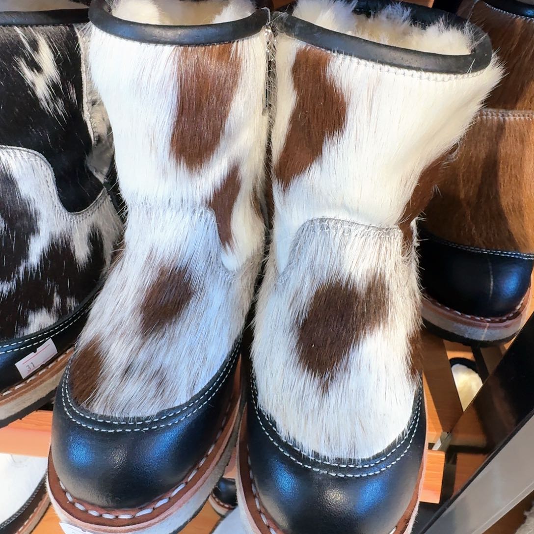 羊剖层皮革34码儿童马毛靴