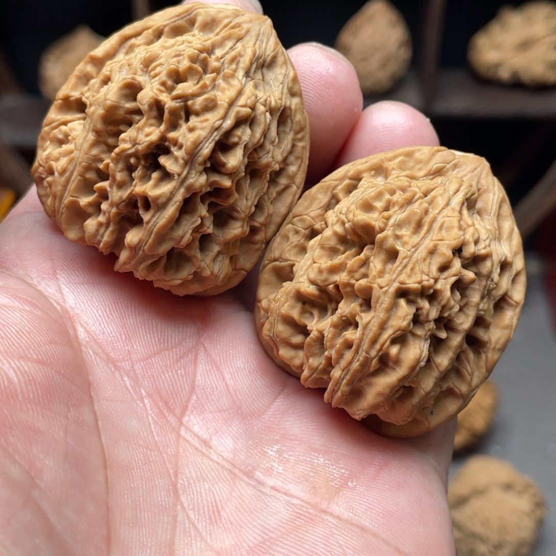 桃核把件40全品无名