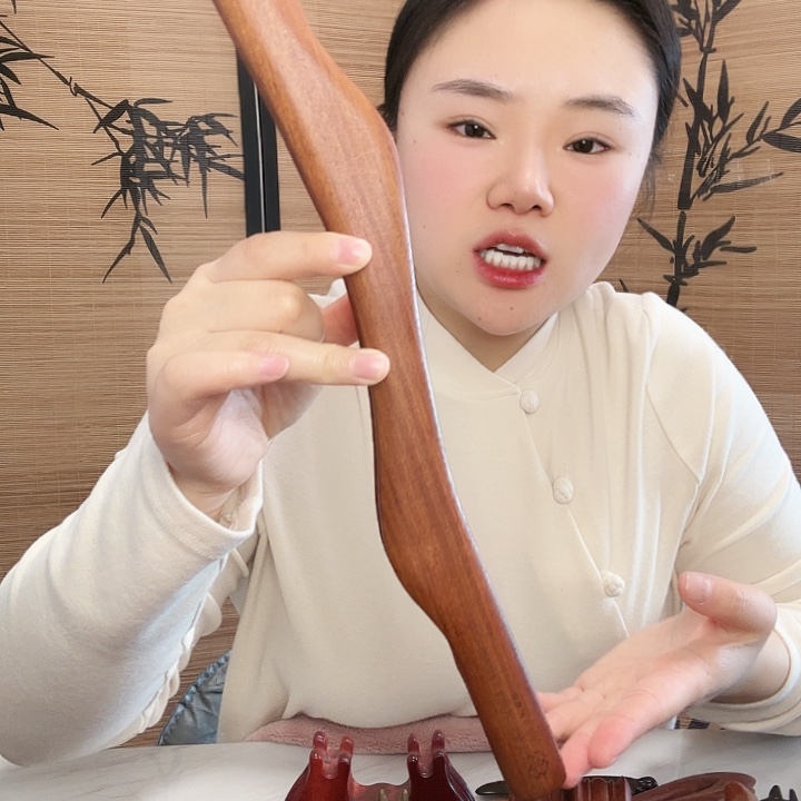 红檀香003擀筋棒二等品