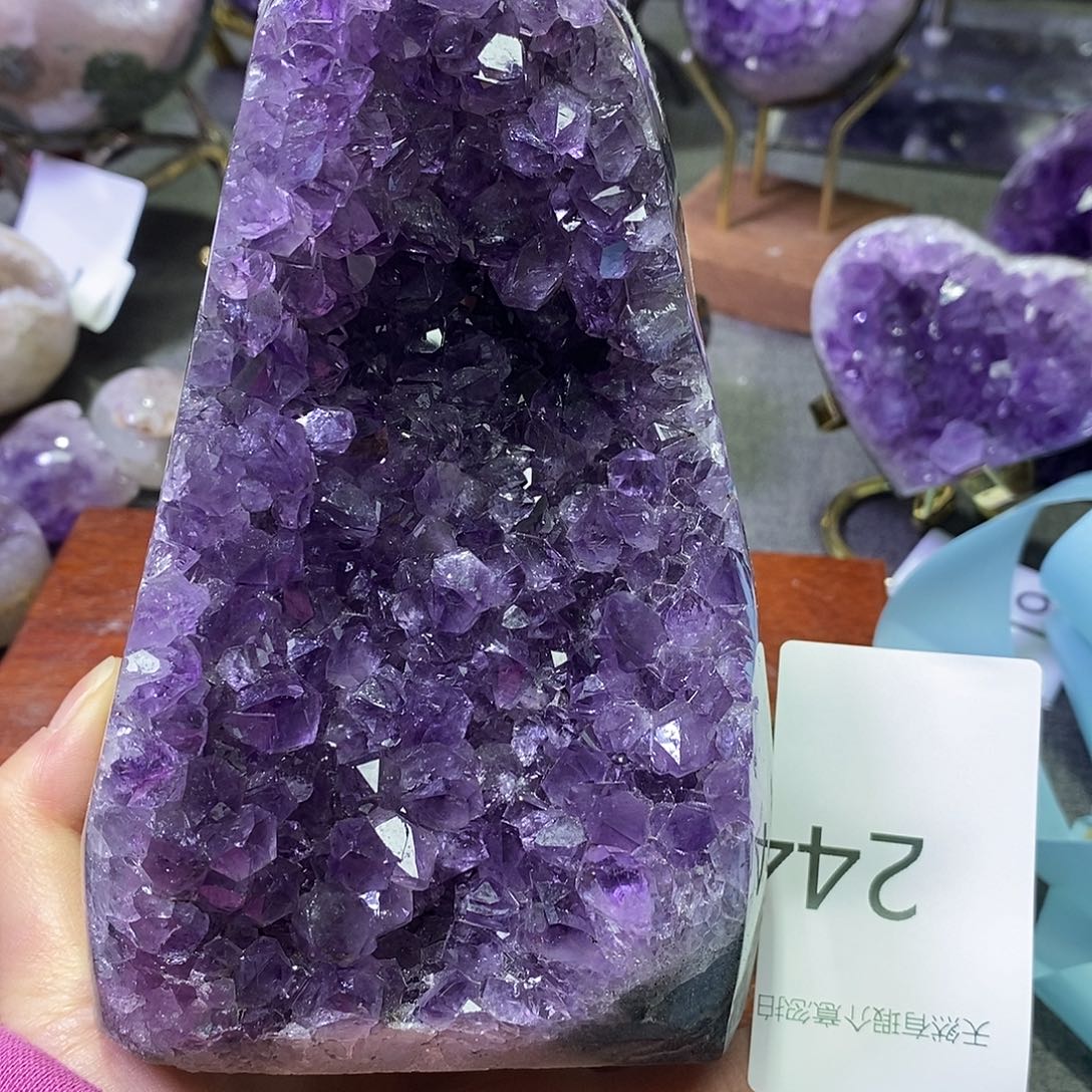 未镶嵌紫晶珠宝半成品