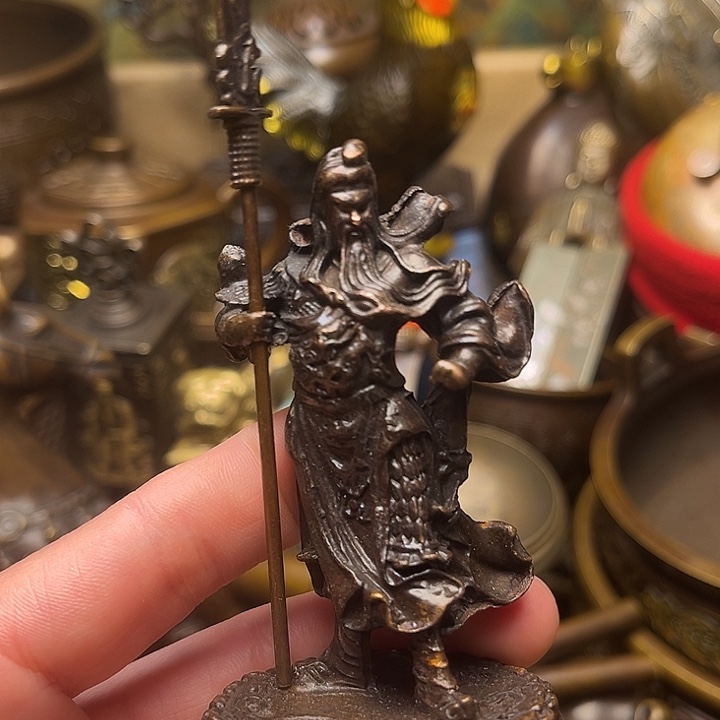 精美铜器批发档口