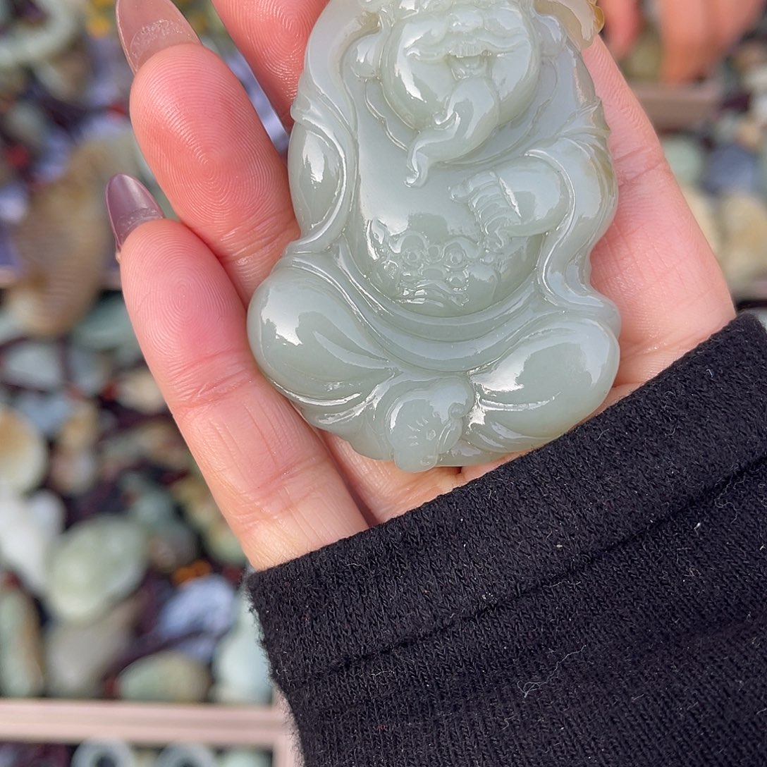 和田玉（糖玉）未镶嵌颈饰