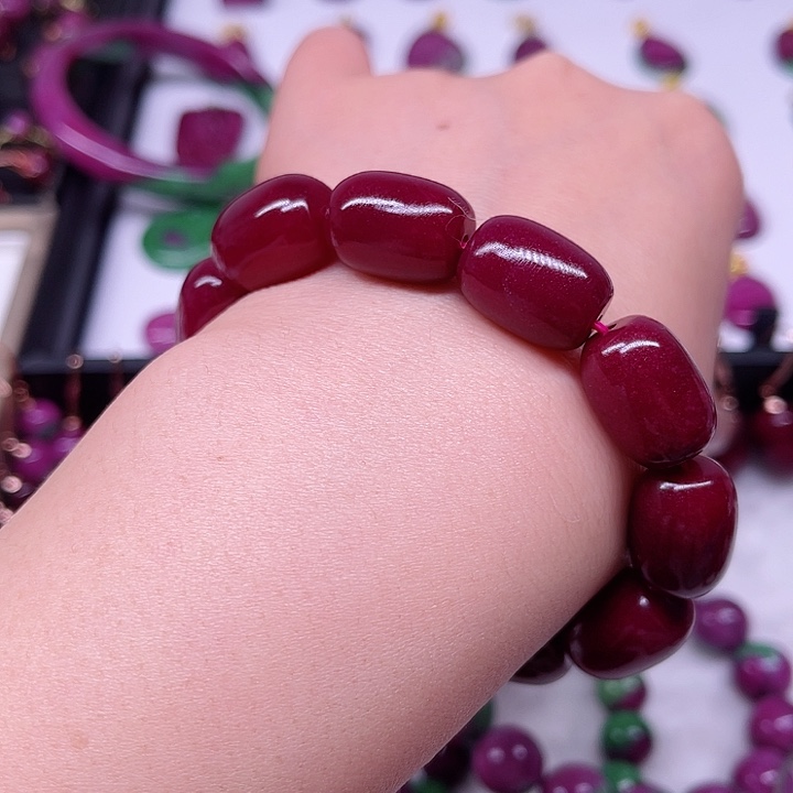 红宝石手串未镶嵌