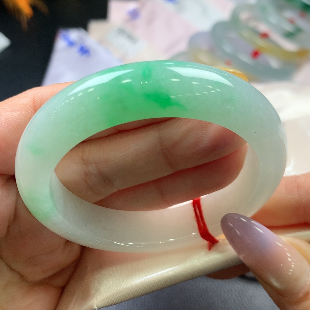 翡翠未镶嵌手镯51.2正