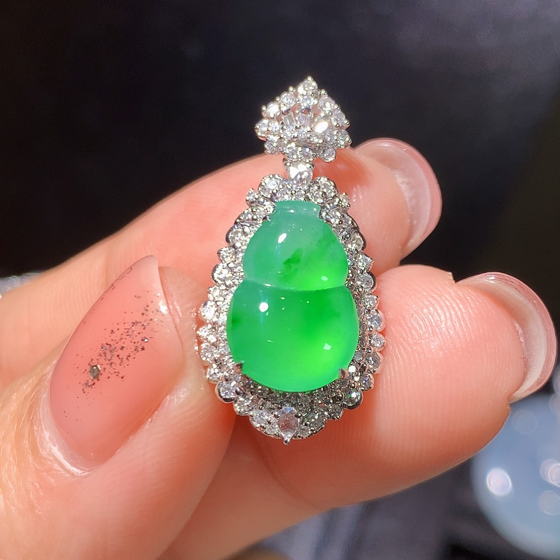 翡翠18K金镶嵌吊坠(不含链)